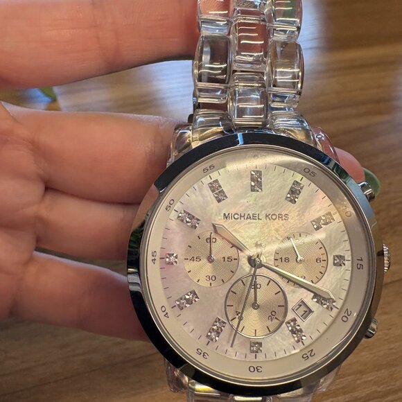 MICHAEL KORS WOMEN'S CHRONOGRAPH CLEAR ACRYLIC WATCH MK5235 - Picture 4 of 5